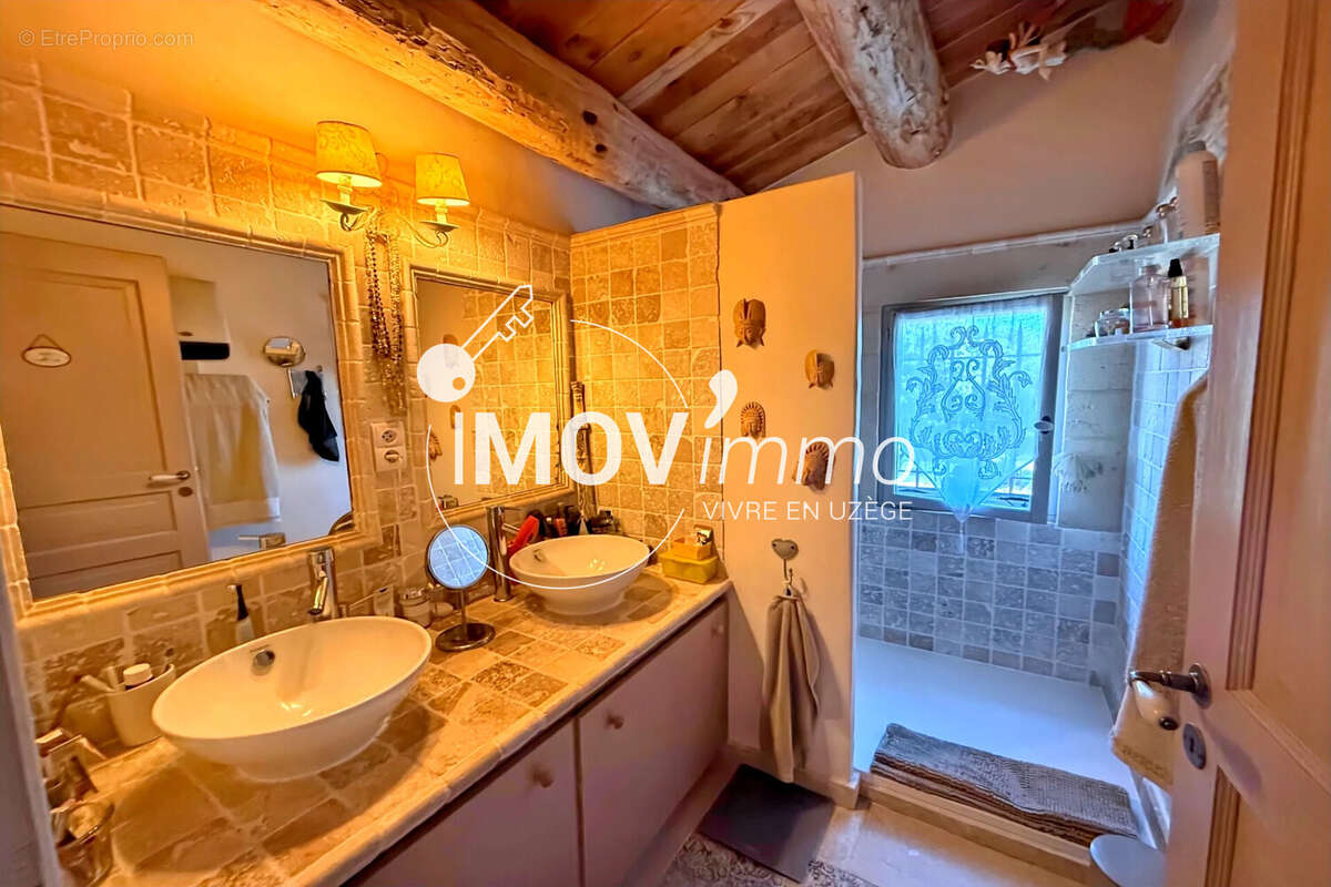 Maison 140 m² à Uzes  - photo 9