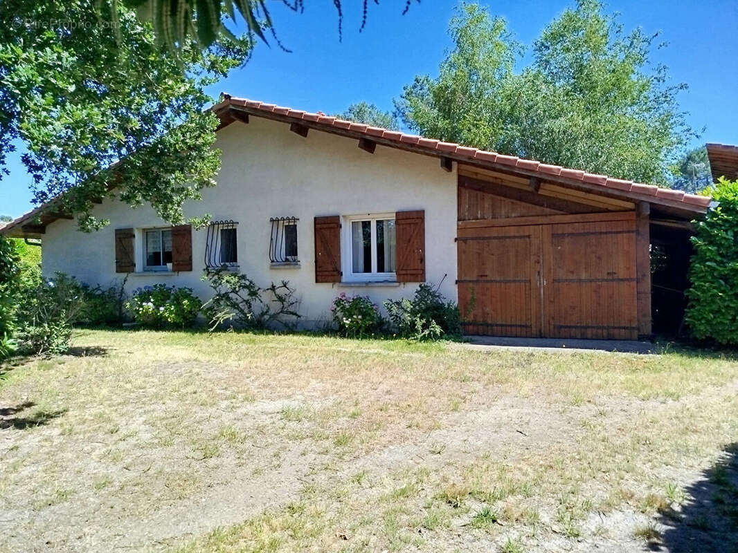 Maison à VIELLE-SAINT-GIRONS