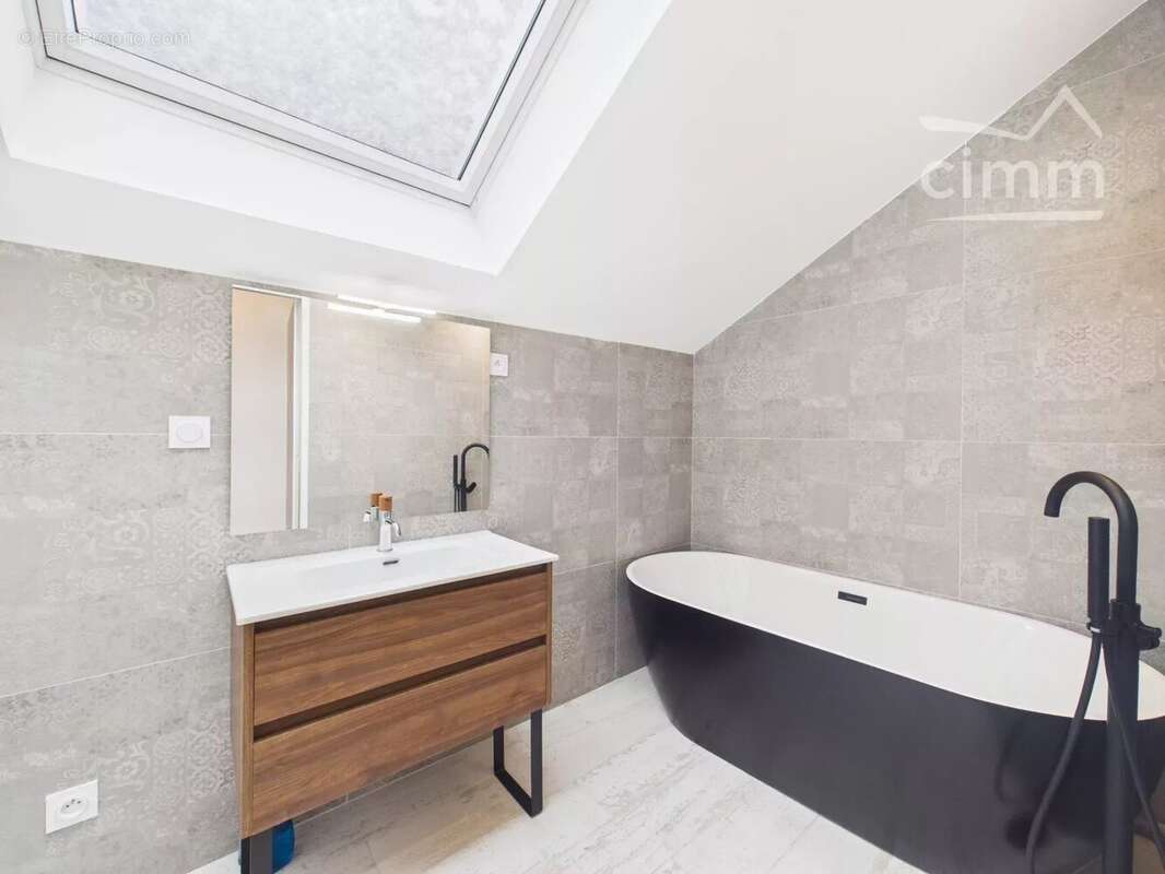 Appartement à FROGES