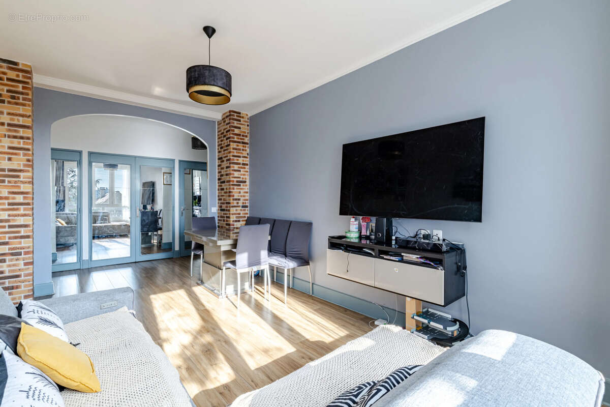 Appartement à EPINAY-SUR-SEINE