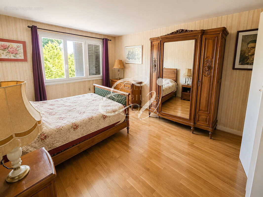 Vente 69130 ecully appartement t3, 67 m2 balcon, cave et garage - photo 4