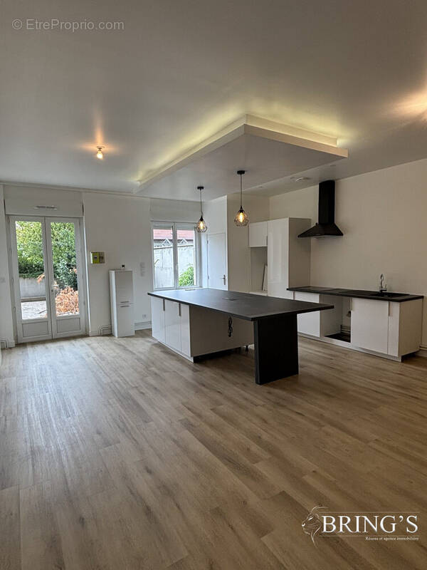 Appartement à SAINT-ETIENNE