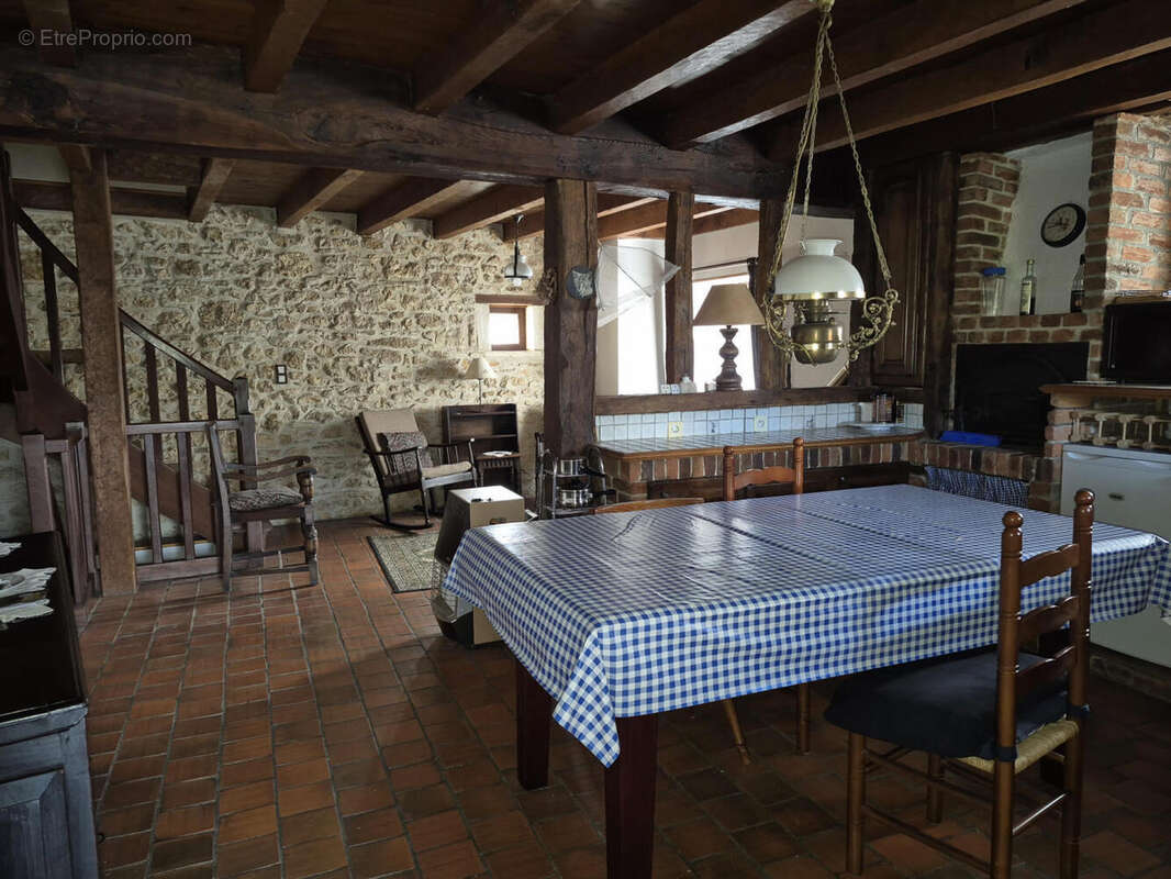 20251125_113040 - Maison à SAINT-MARTIAL-DE-VALETTE