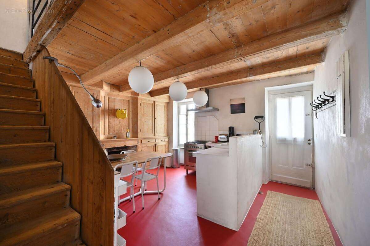 Maison à SAINT-CLEMENT-DES-BALEINES