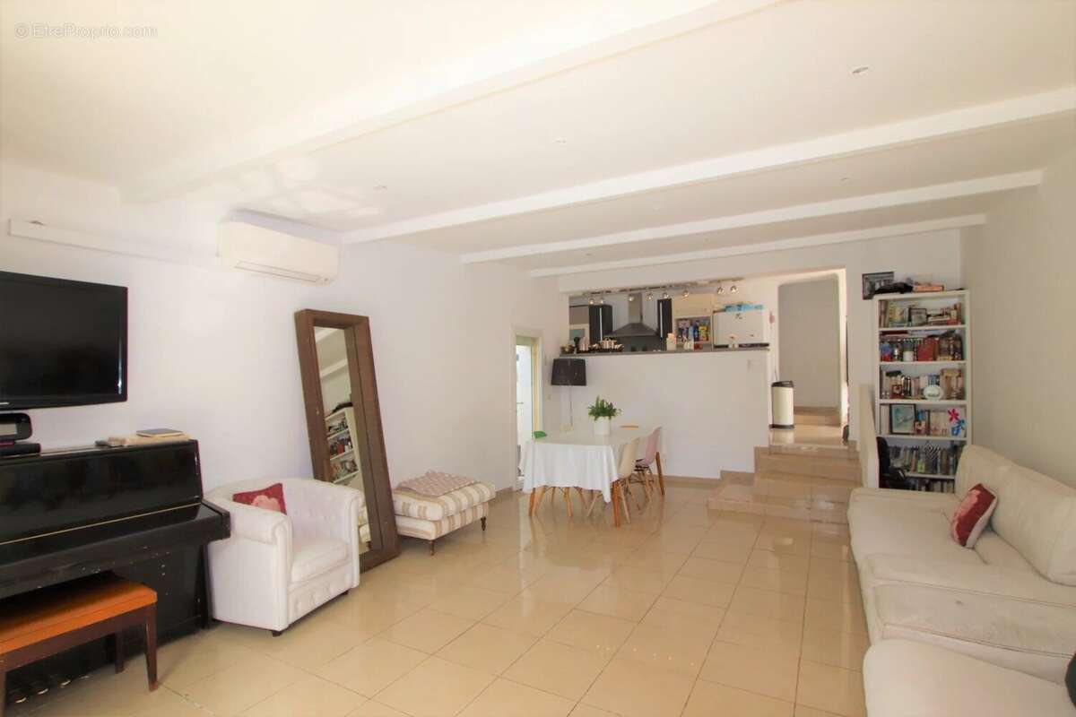 Superbe maison individuelle en plein coeur de cannes! - photo 9