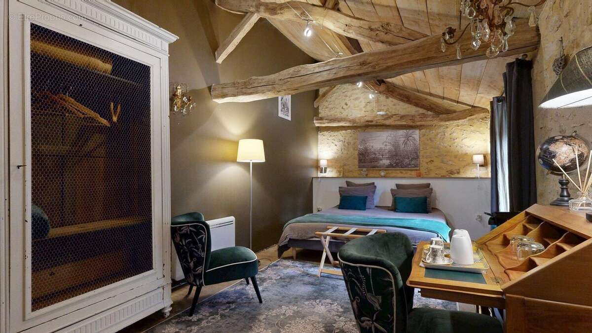 Maisondecharme10242025104438 - Maison à LE BUISSON-DE-CADOUIN