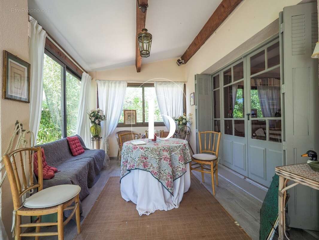 Maison à UZES