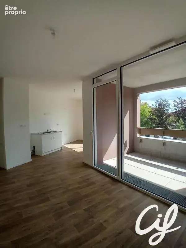 Appartement T2 NANTES Bretagne - 44.72 m2  148 200 Euros - photo 3