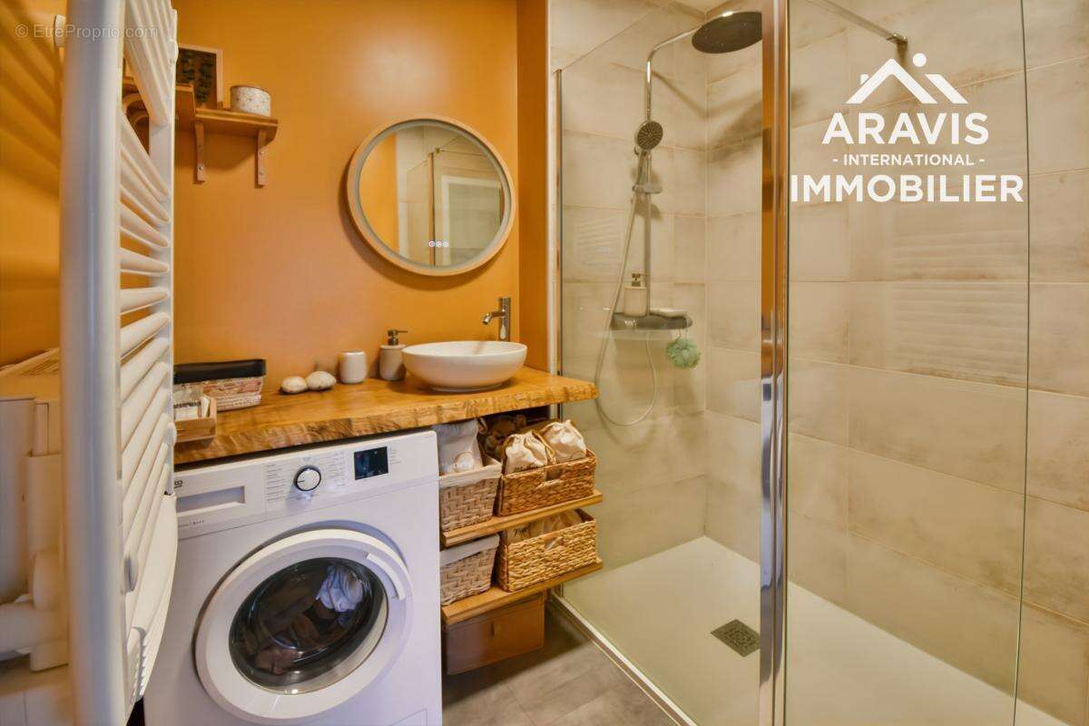 Appartement à DOUSSARD