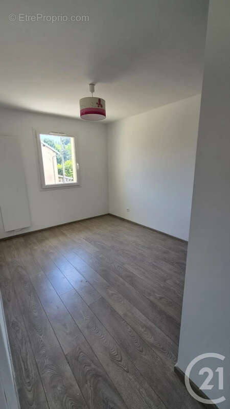 Maison 78 m² à Jassans-Riottier  - photo 10