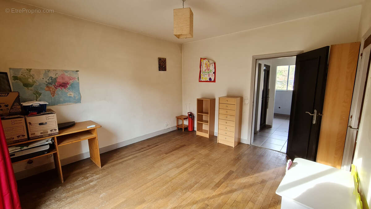 Maison à GOMETZ-LE-CHATEL