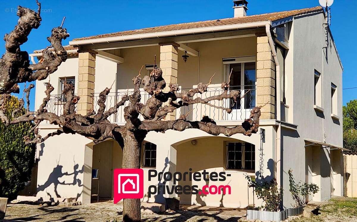 Maison à UZES