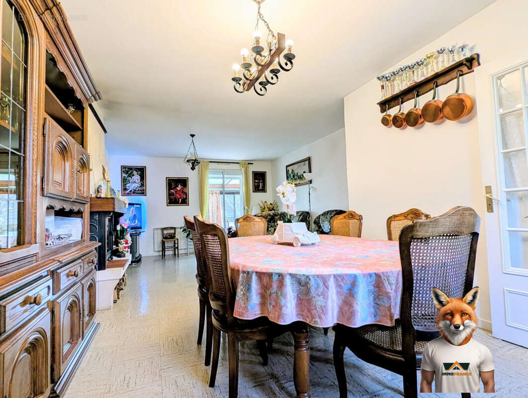 Maison à MESNIL-SAINT-PERE