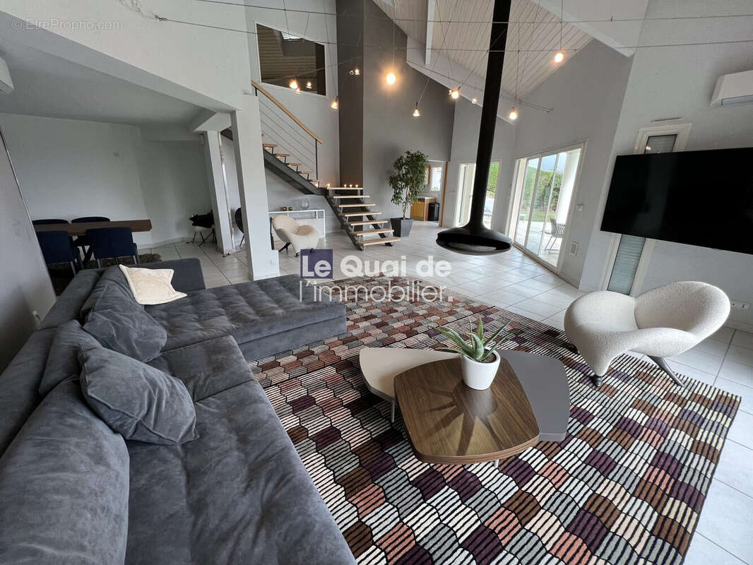 Maison à LA TRONCHE