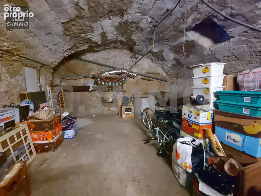 Bien locatif de 3 lots avec cave. - photo 7