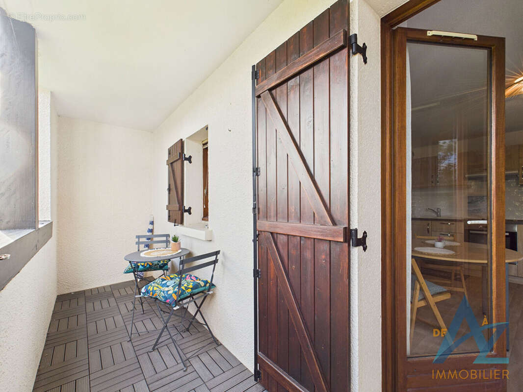 Appartement à VARAVILLE