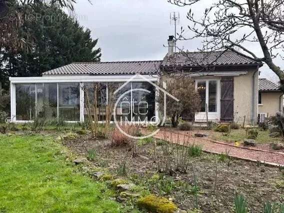 Maison à SAINT-PEY-DE-CASTETS