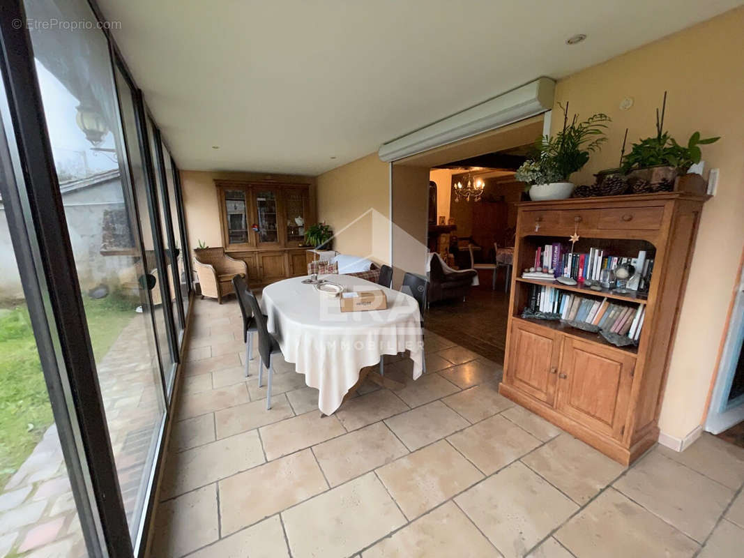 Maison à BAZOCHES-LES-GALLERANDES