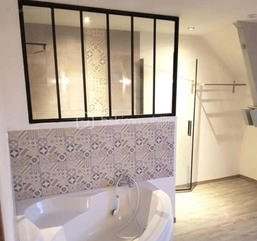 Maison renovee avec grand jardin - photo 6