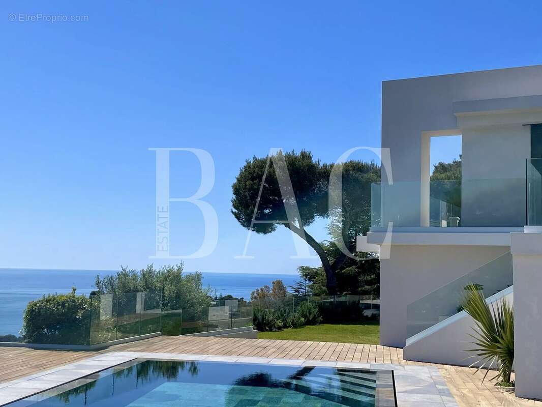 Maison à ROQUEBRUNE-CAP-MARTIN