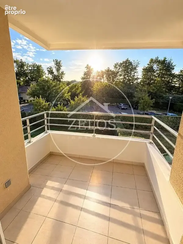 Appartement T2 - USSAC - LOUE - photo 4