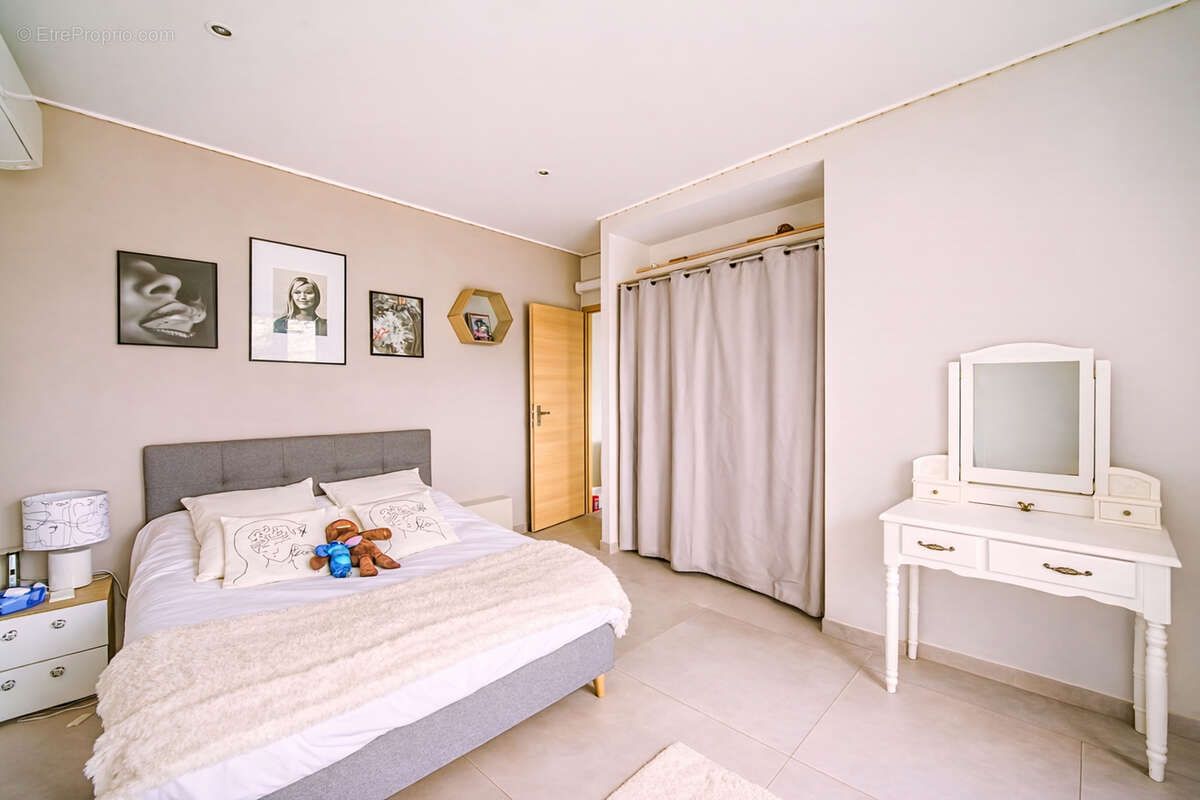 Villa avec piscine à Bastia 5 pièces 126 m2 - photo 8