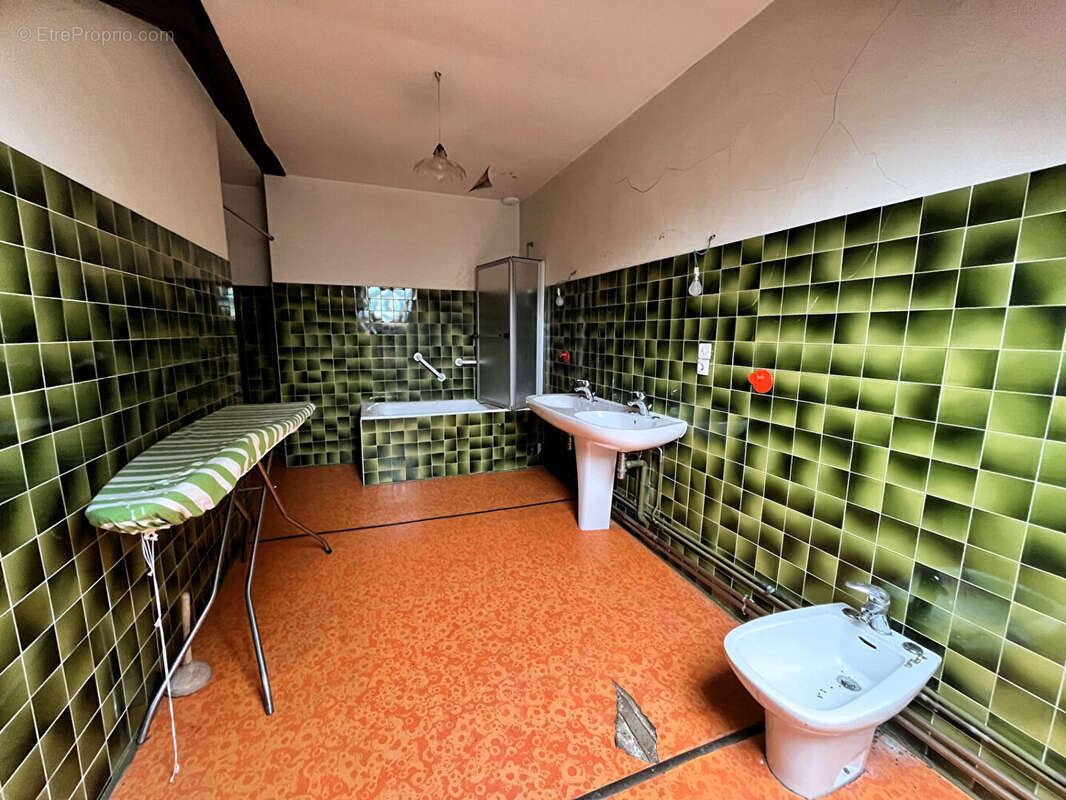 Maison à GROSSOUVRE