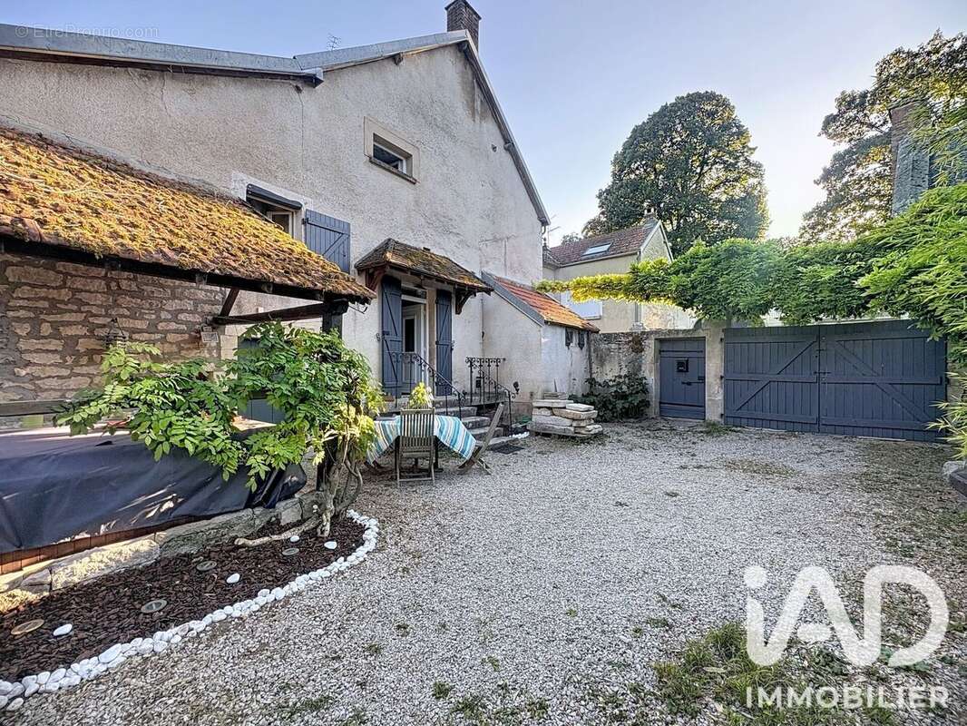 Photo 3 - Maison à CRY