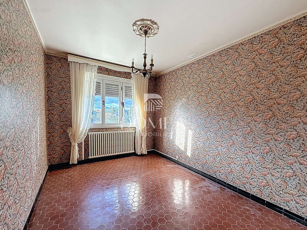 Maison à SAINT-JEAN-DE-VEDAS