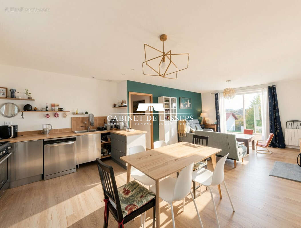 Maison à BASSUSSARRY