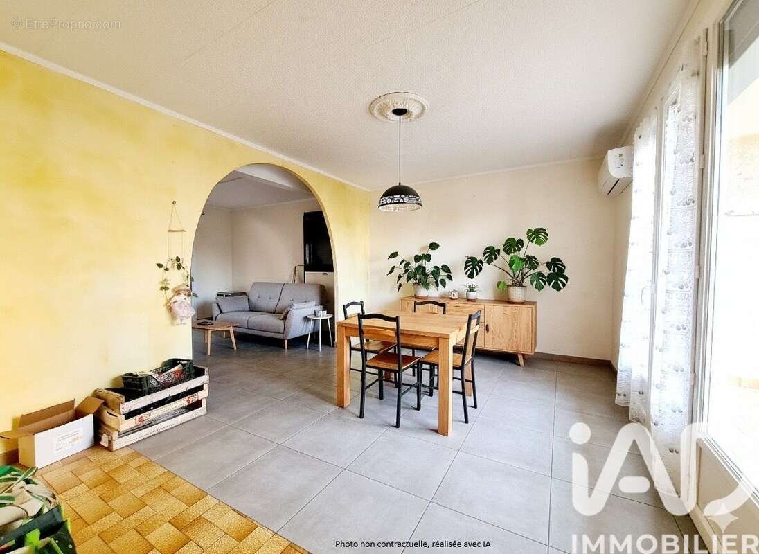 Maison 107 m² à Fleury  - photo 2