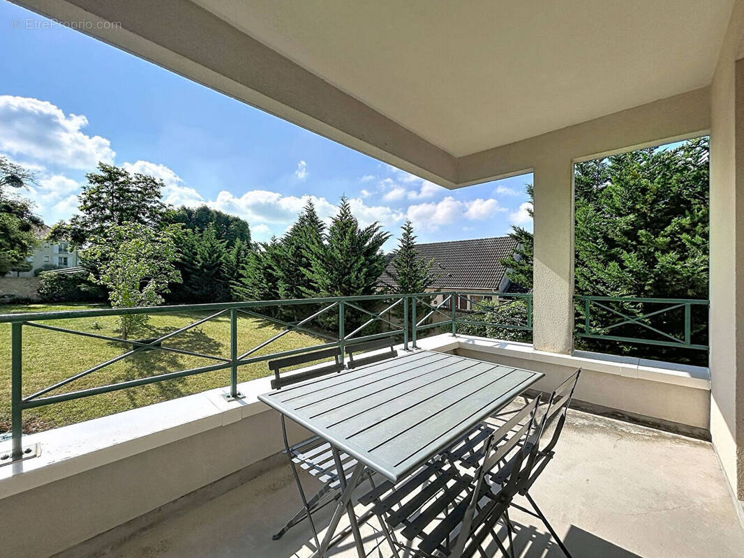 Appartement à DAMMARIE-LES-LYS
