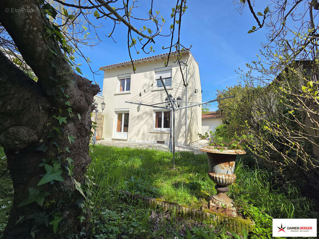 Maison à LA ROCHELLE