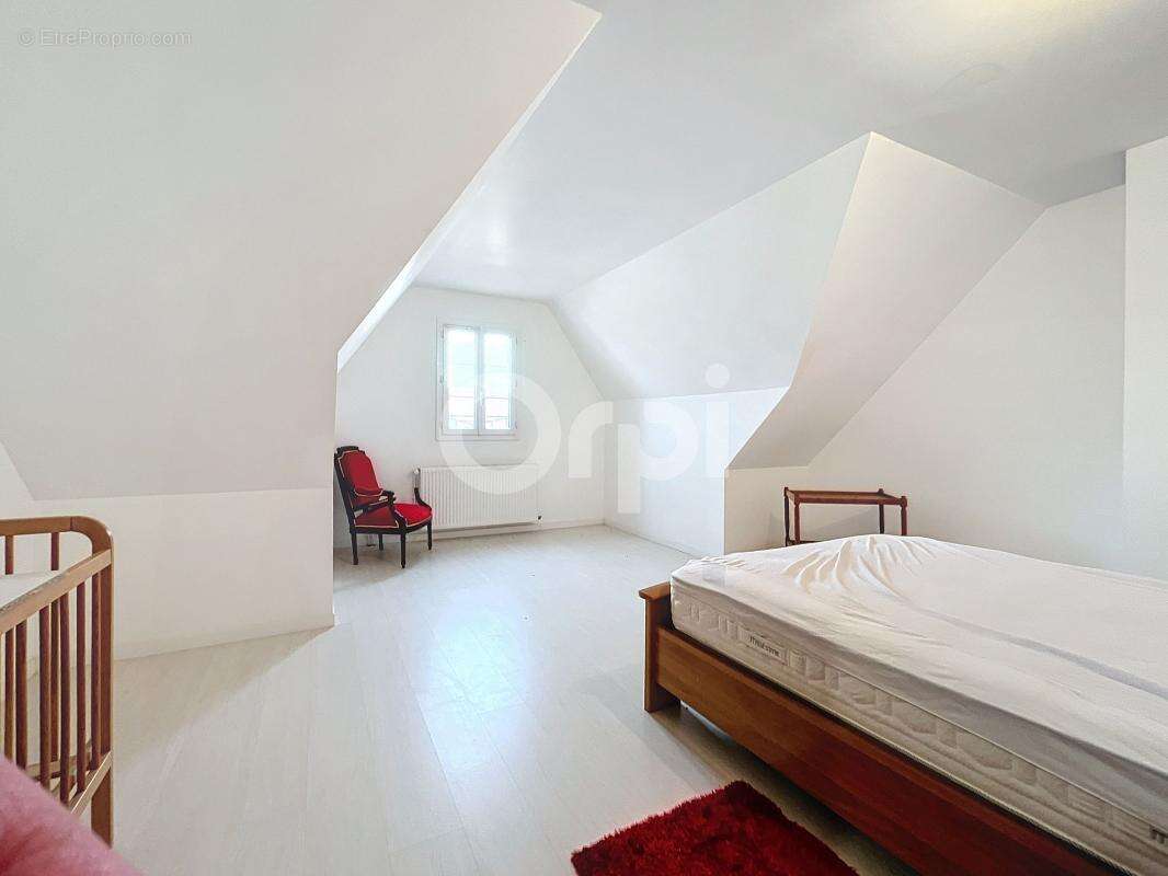 Maison à RESSONS-SUR-MATZ