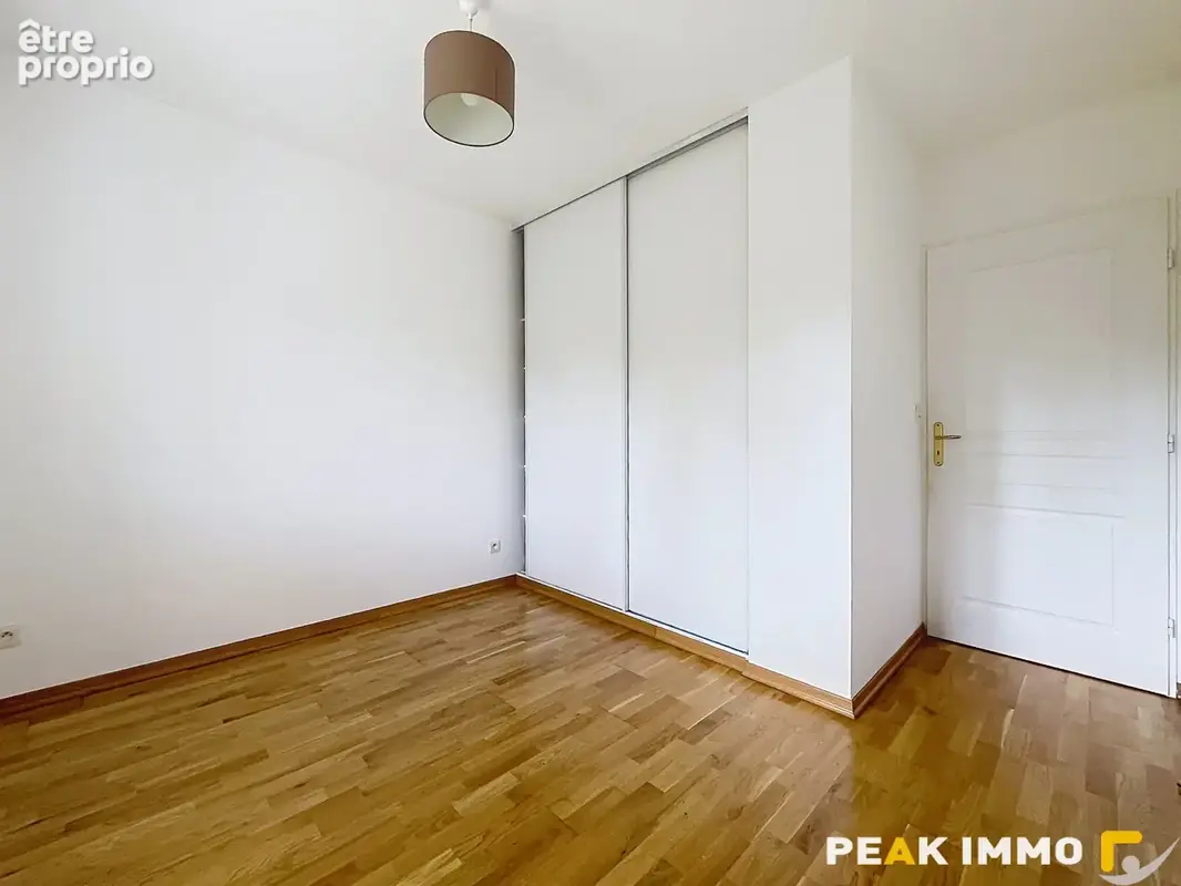 Bonne   t4 86 m2 en rez-de-jardin   50 m2 d’extérieur   2 garages   dpe c - photo 5