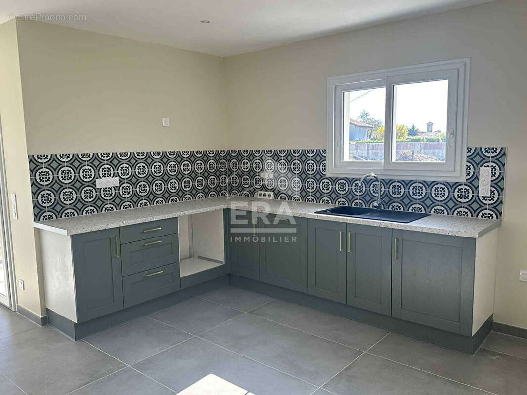 Maison à MONTPON-MENESTEROL