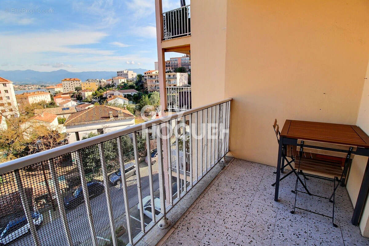 Appartement à AJACCIO