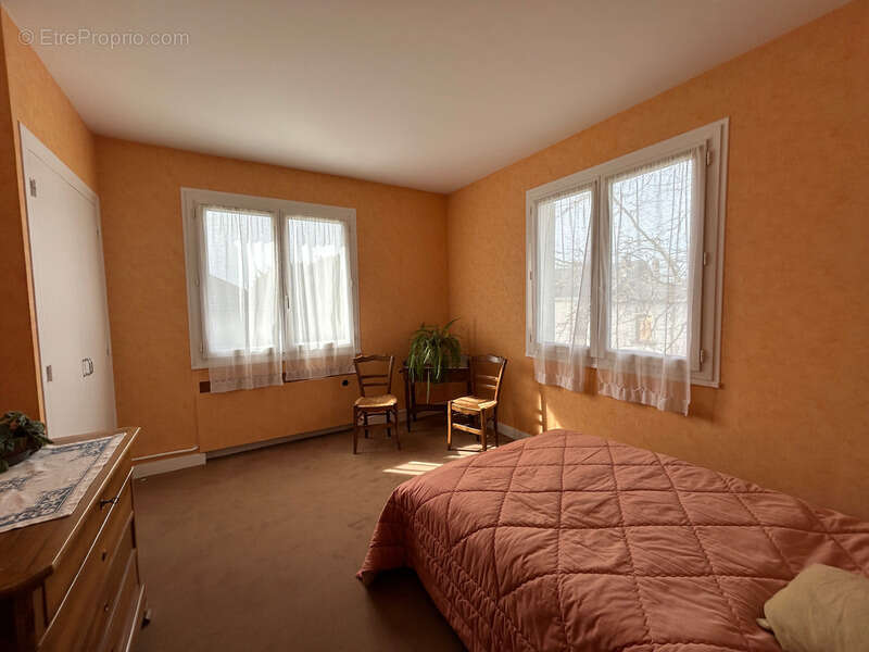 Maison à CHATEAUPONSAC