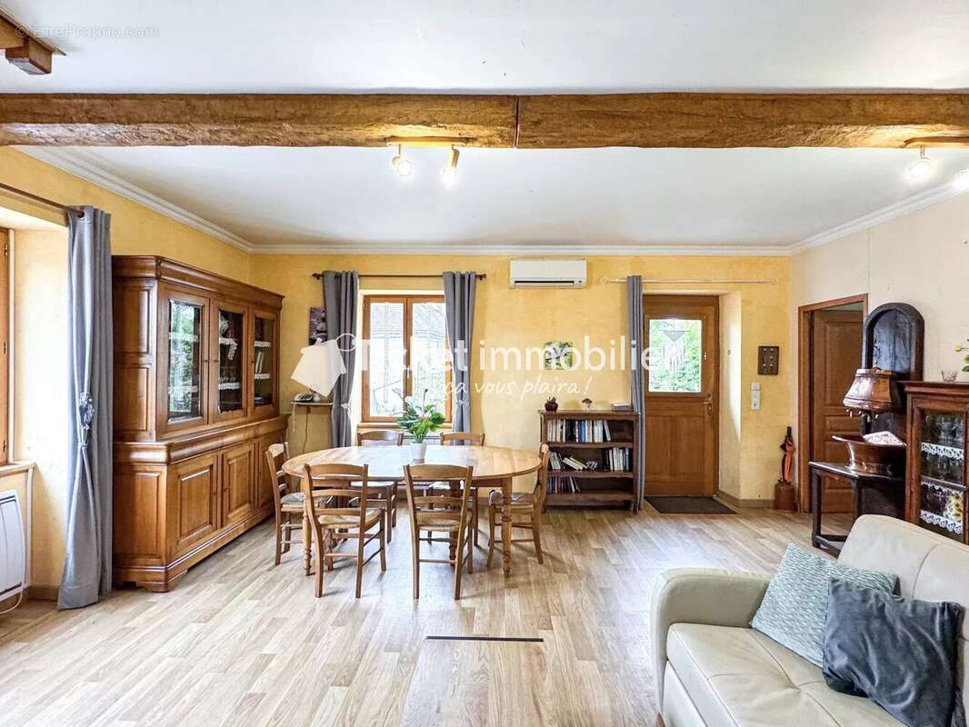 Maison à CANIAC-DU-CAUSSE