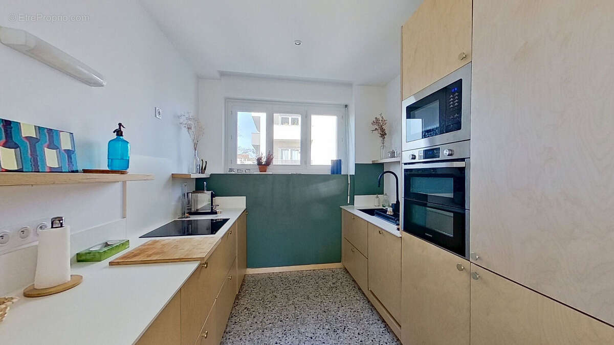 Appartement à LYON-8E