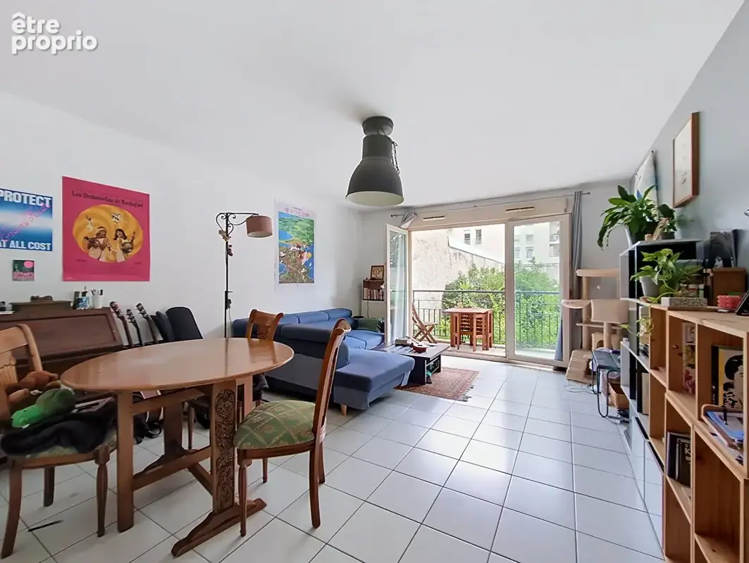 A VENDRE RUE VENDOME - T3 72m2 2 chambres, balcon au calme - photo 3