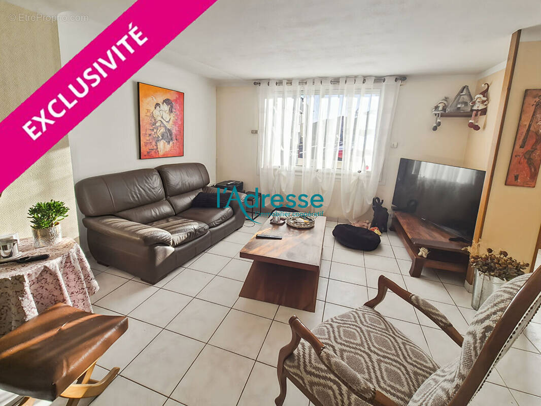 Maison à MONTREVAULT