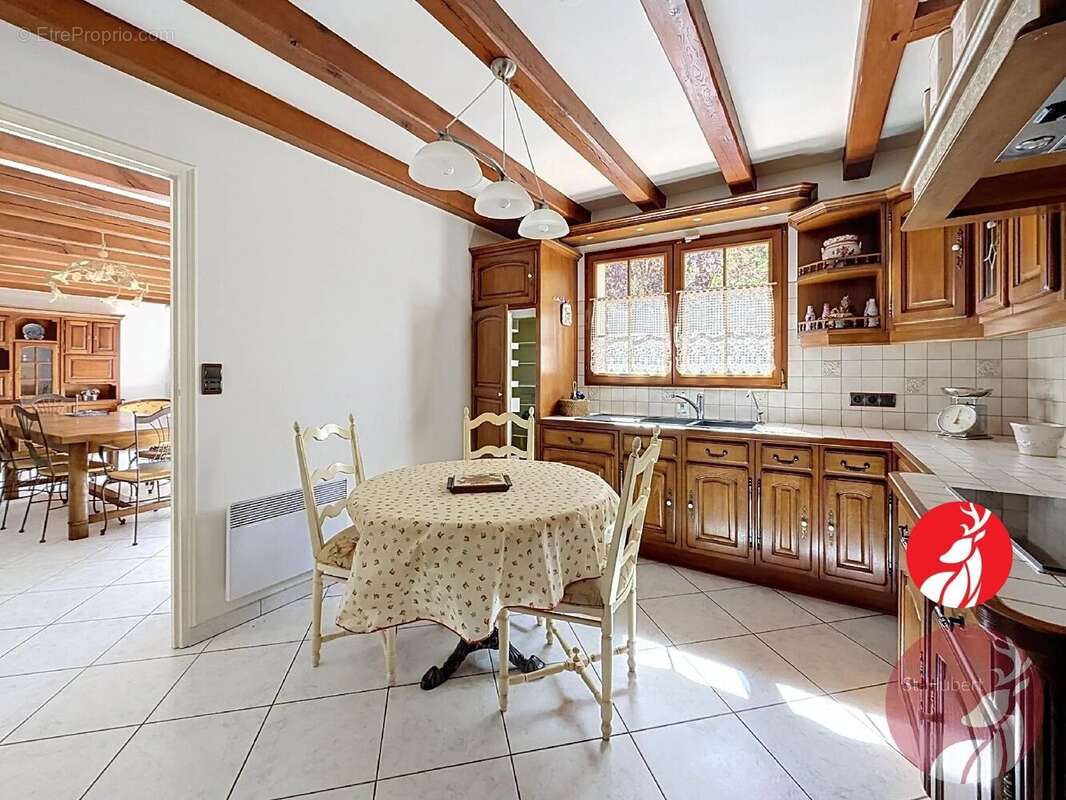 Maison 195 m² à Noisy-Sur-Ecole  - photo 6