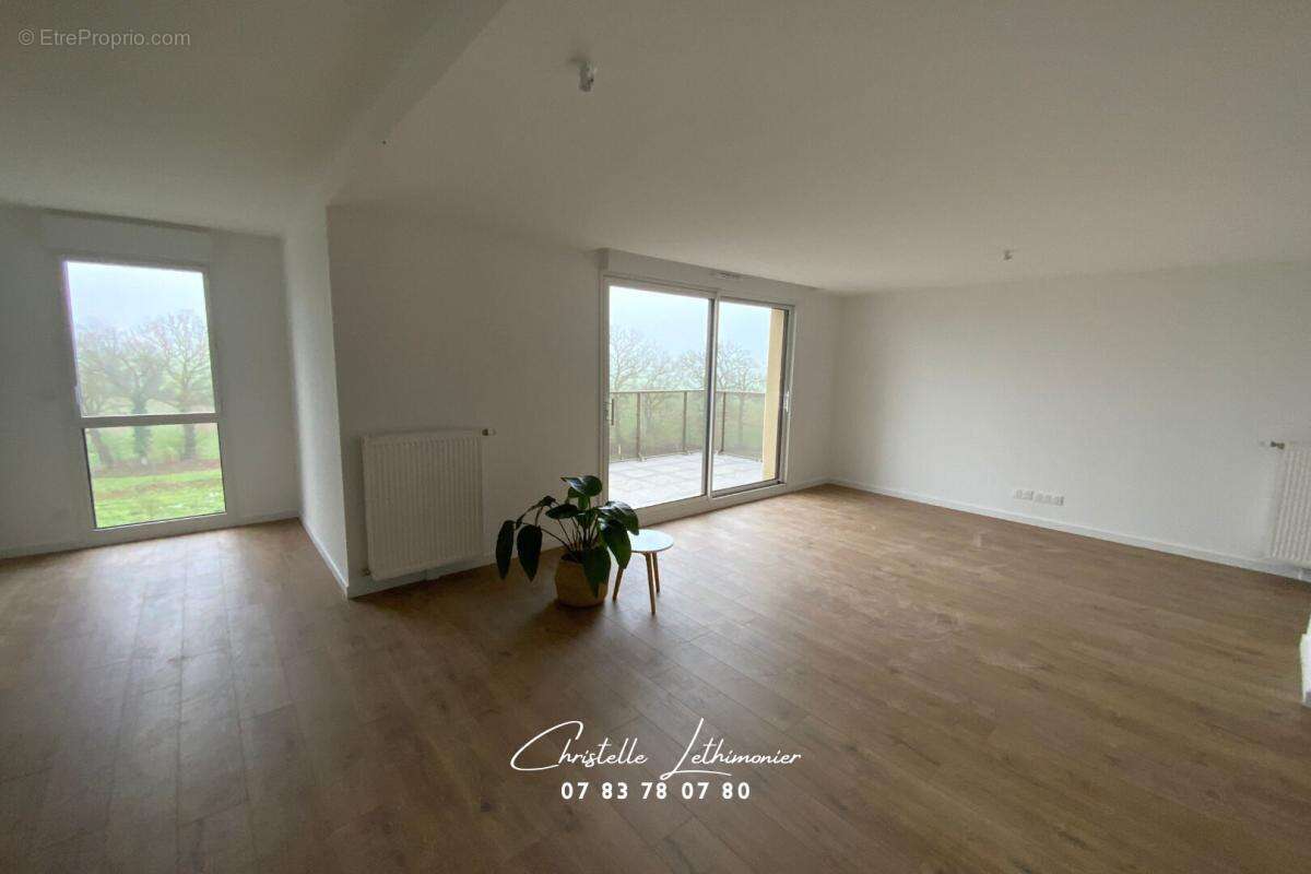 Appartement à VERN-SUR-SEICHE