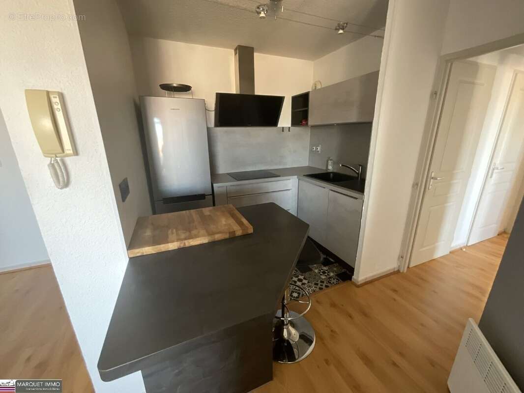 Superbe appartement T3 offrant 62 m² donnant sur terrasse de 7 m² avec une très très belle vue dégagée au 3° étage d'une résiden - photo 3