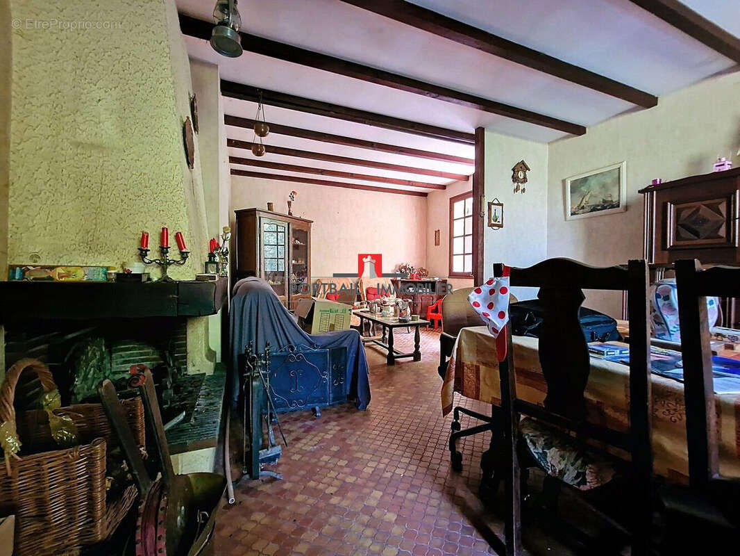 Maison à SAINT-CIERS-D'ABZAC