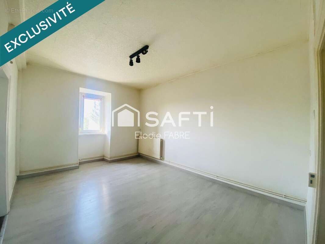 Photo 6 - Appartement à VITRY-SUR-ORNE