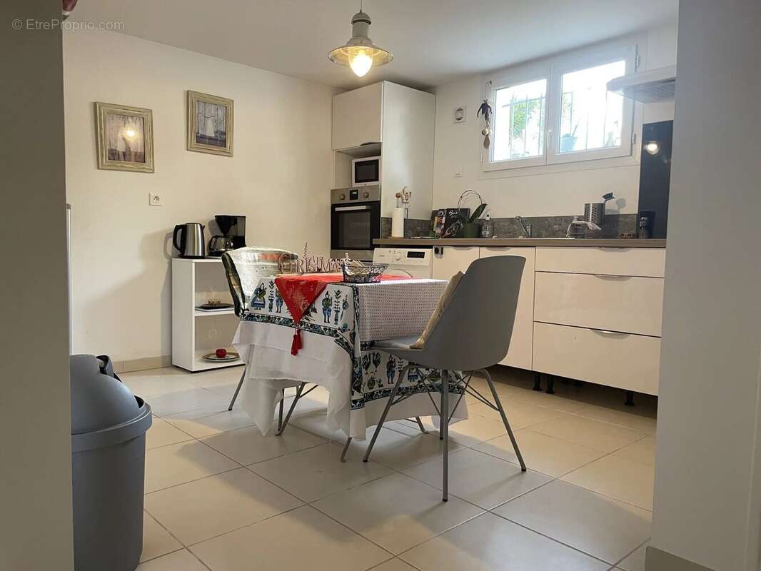Maison familiale avec potentiel locatif à proximité de Saintes - photo 7