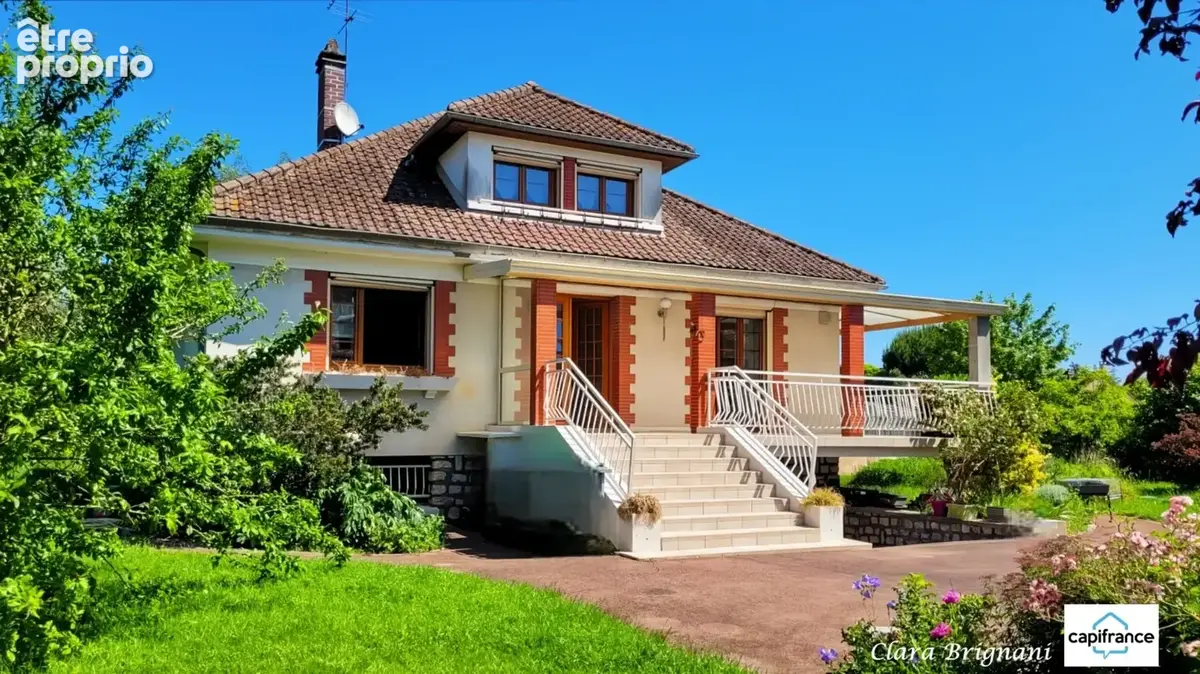 Maison à AVRAINVILLE