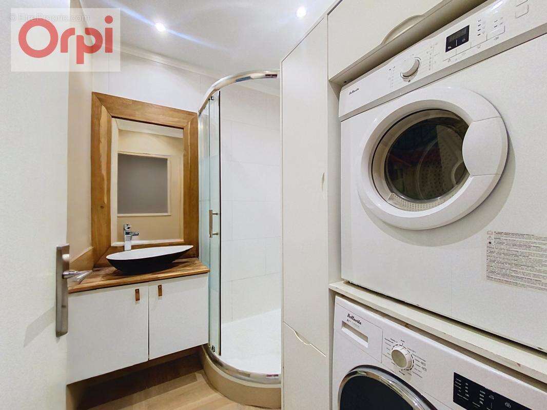 Appartement à FONTENAY-LE-FLEURY